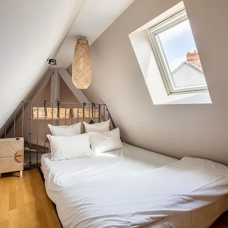Duplex Atypique Au Coeur De Lägenhet *